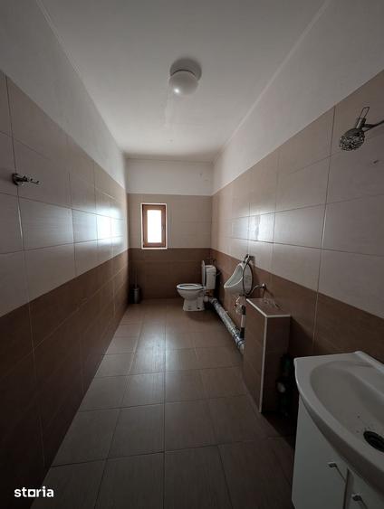 Spațiu comercial, de 69 mp, în Florești