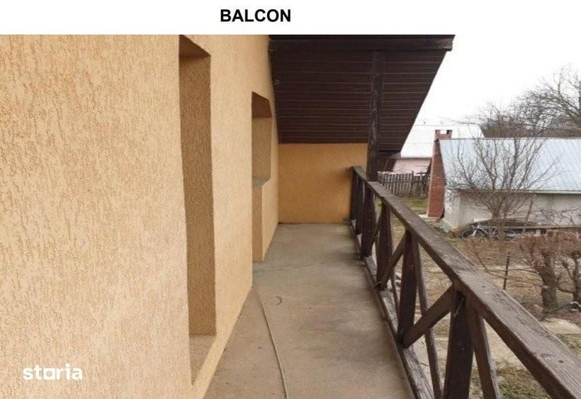 Casă cu 4 camere cu Teren 400 Mp în Letea Veche