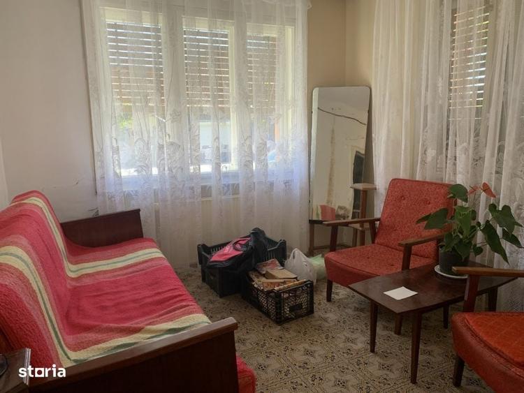 Casă cu 4 camere în Ghiroda