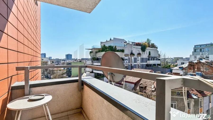 Apartament cu 3 camere decomandat în Victoriei