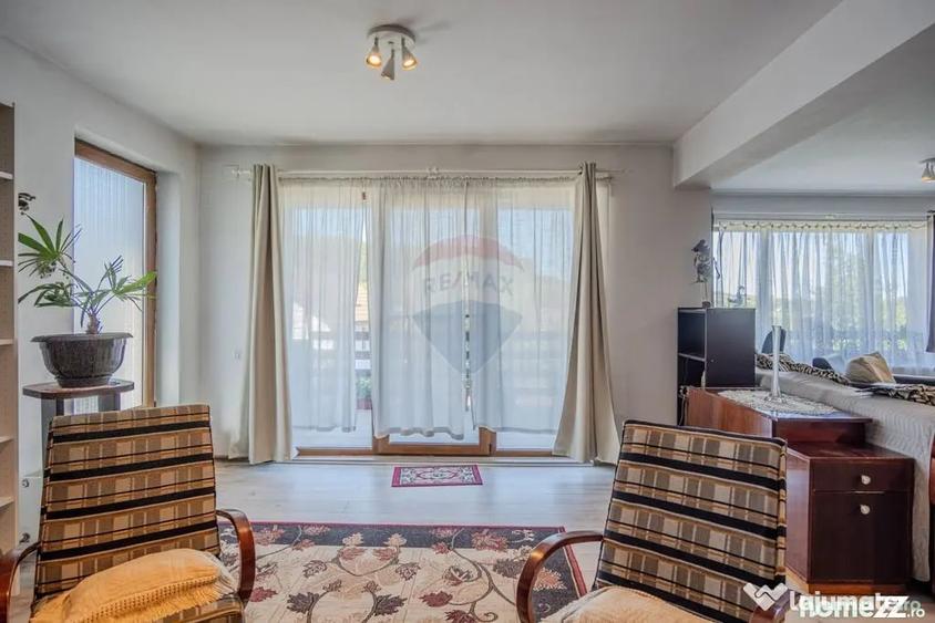 Casă cu 7 camere cu Teren 953 Mp în Colonia 1 Mai