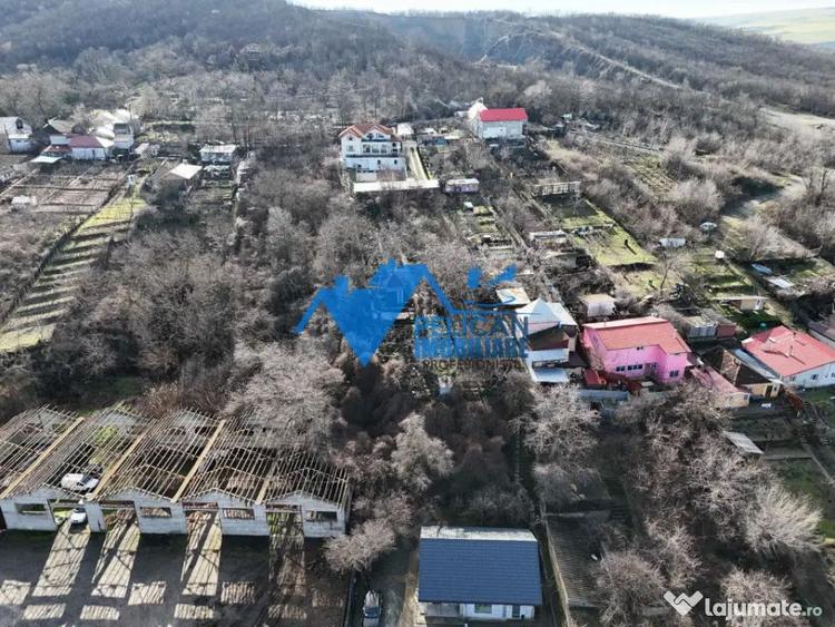 Teren de 550 mp, în Central