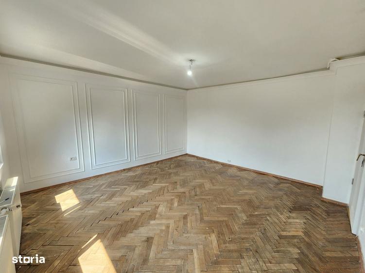 Apartament cu 2 camere decomandat în Lunei