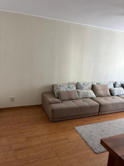 Apartament cu 3 camere decomandat în Chișinau