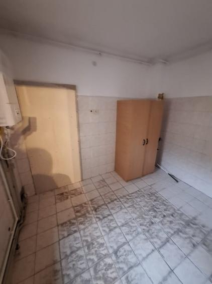 Birou, de 150 mp, în Capitol