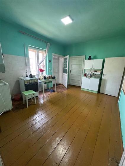 Casă cu 3 camere cu Teren 568 Mp în Lunei