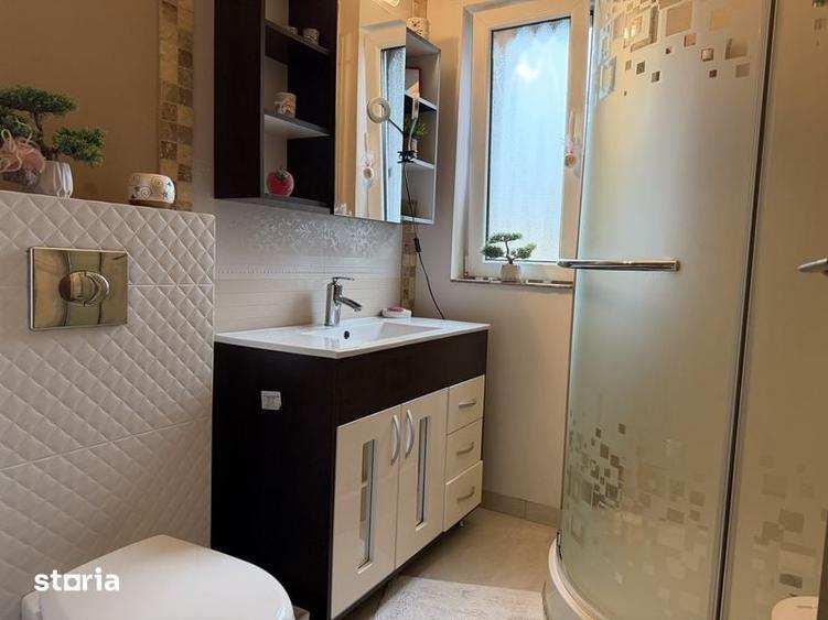 Apartament cu 3 camere în Calea Moldovei