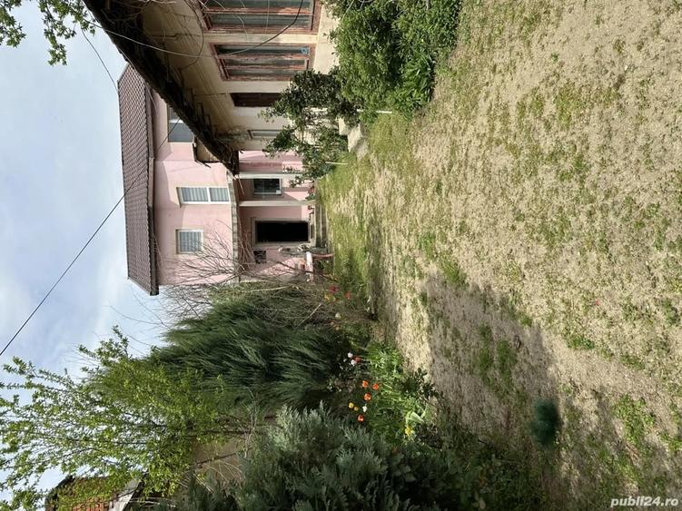 Casă cu 4 camere cu Teren 1480 Mp în Central