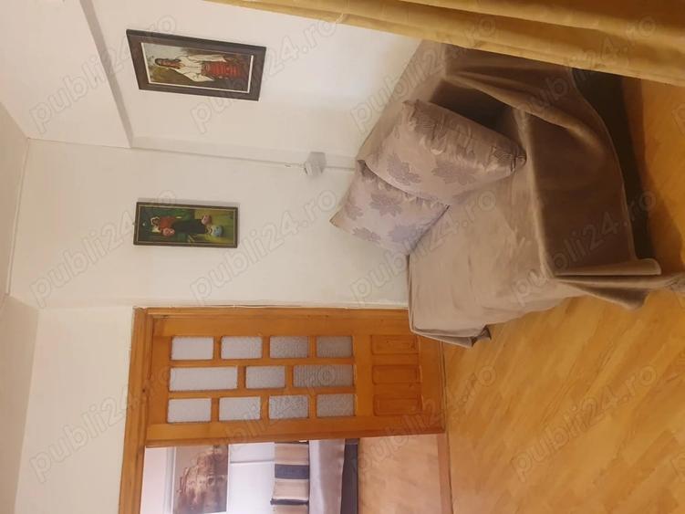 Garsonieră decomandată în Sud