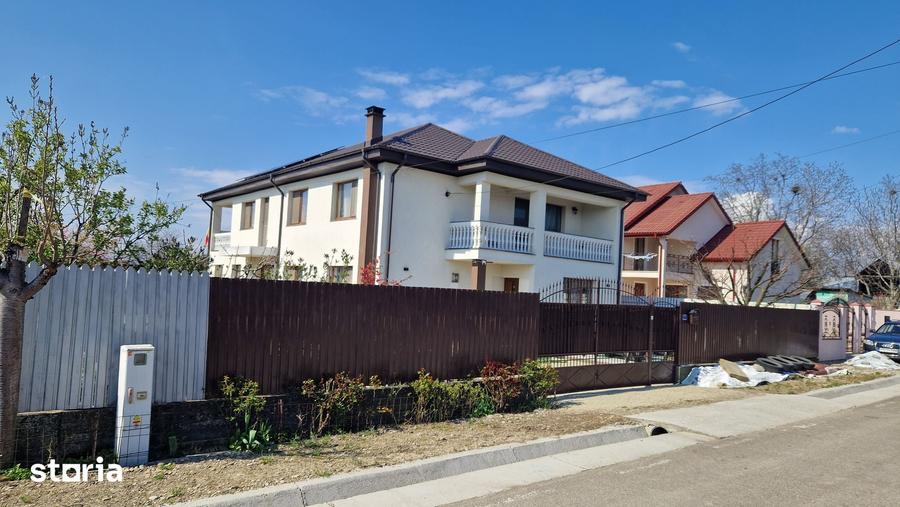 Casă cu 7 camere cu Teren 960 Mp în Câmpineanca