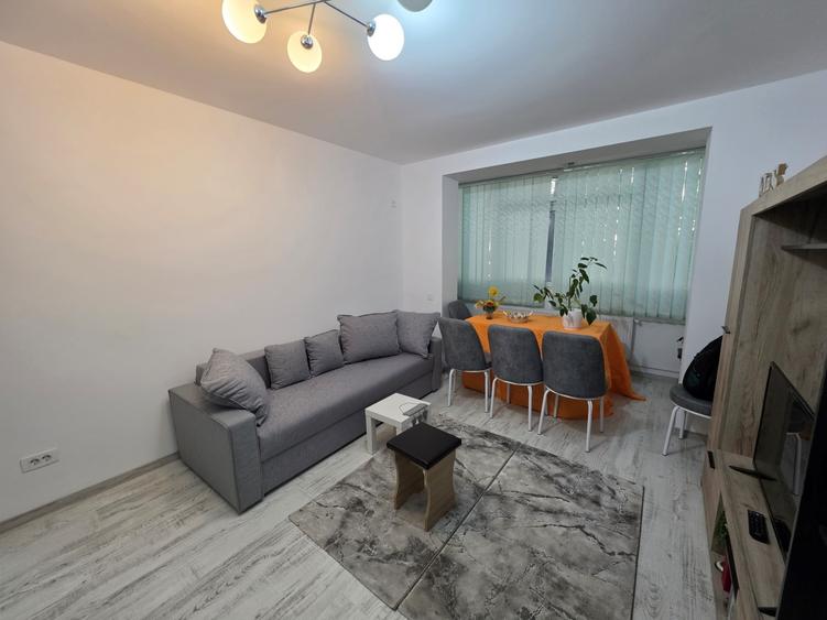 Apartament cu 2 camere semidecomandat în Giurgiului