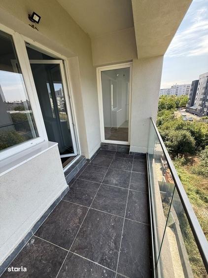 Apartament cu 3 camere decomandat în Păcii