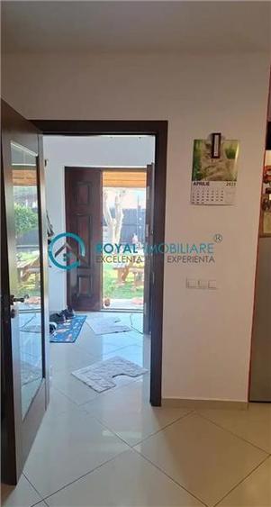 Casă individuală cu 4 camere cu Garaj în Lipănești