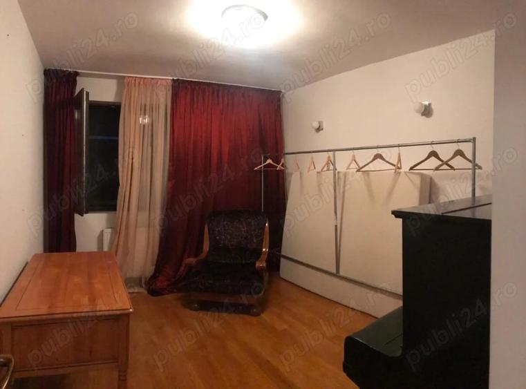 Apartament cu 3 camere decomandat în Andrei Mureșanu