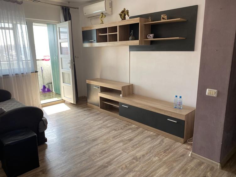 Apartament cu 3 camere decomandat, mobilat în Inel I