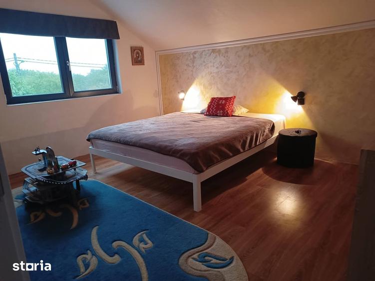Casă cu 3 camere cu Teren 150 Mp în Curtești