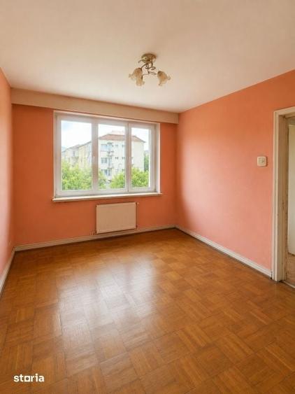 Apartament cu 2 camere decomandat în Republicii