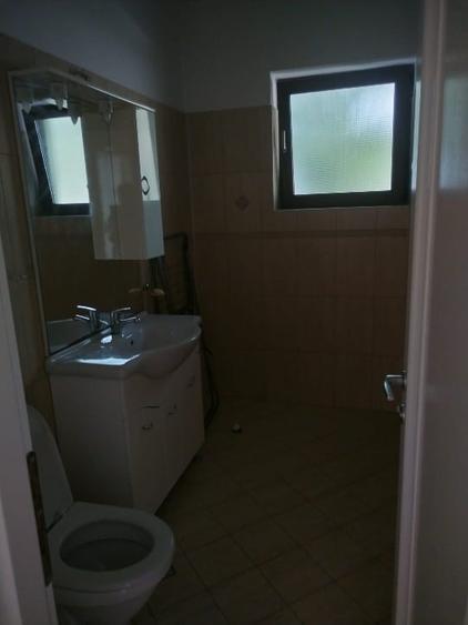 Apartament cu 3 camere decomandat în Banu Manta