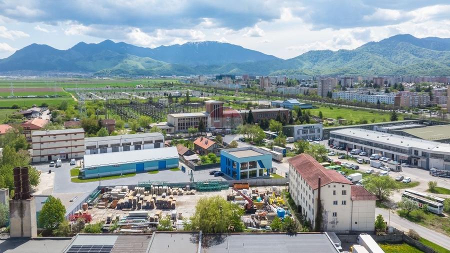 Birou, de 1,011 mp, în Uzina 2