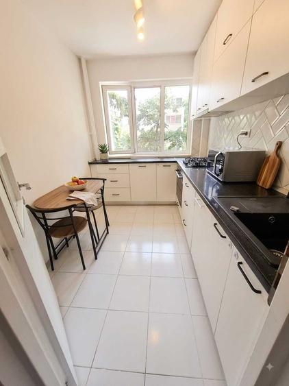 Apartament cu 2 camere semidecomandat în Stoicănești