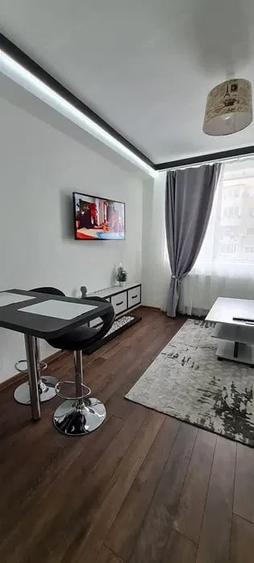 Garsonieră nedecomandată în UTA