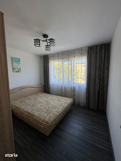Apartament cu 3 camere semidecomandat, mobilat în Gării