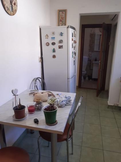 Apartament cu 2 camere decomandat în Exterior Vest