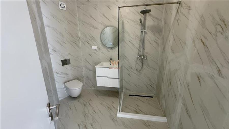 Apartament cu 2 camere nedecomandat în Cristian
