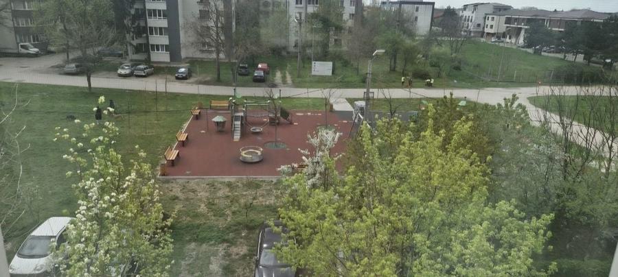 Apartament cu 2 camere decomandat în Central