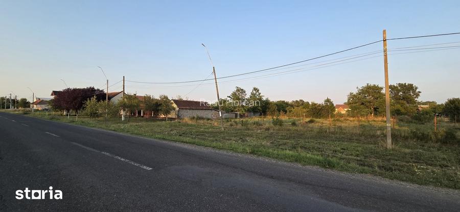 Teren intravilan in localitatea Berini