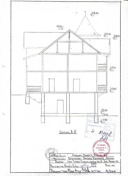 Casă individuală cu 5 camere cu Teren 896 Mp în Central