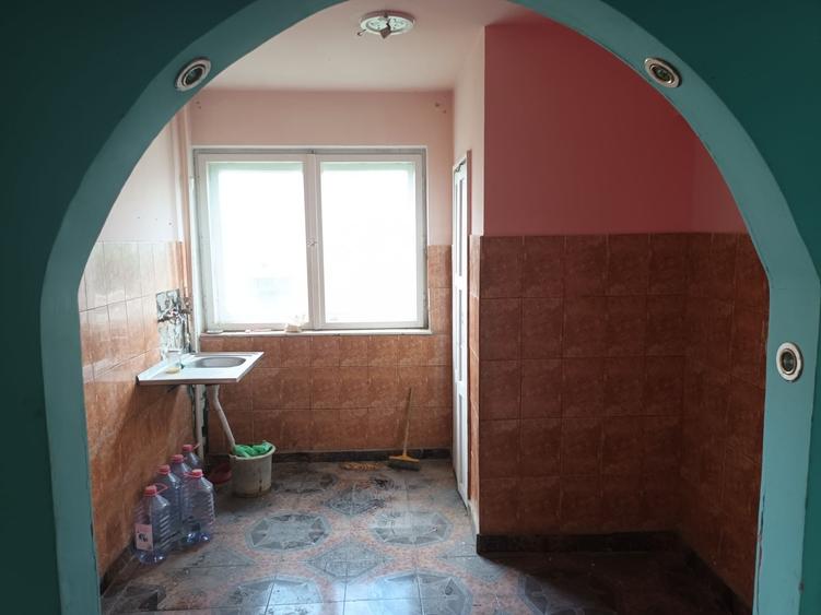 Apartament cu 3 camere semidecomandat în Mina Altân Tepe