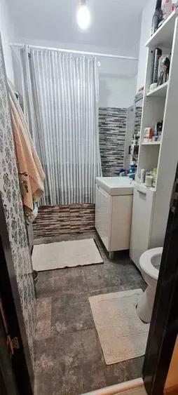 Apartament cu 4 camere decomandat în Gară