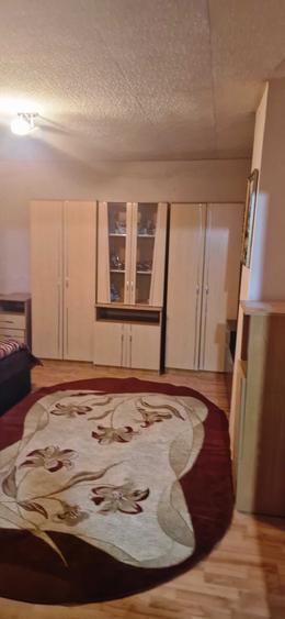 Casă cu 2 camere în Central