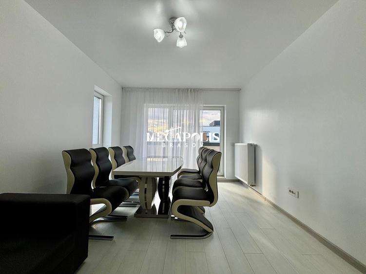 Apartament cu 2 camere decomandat în Tractorul