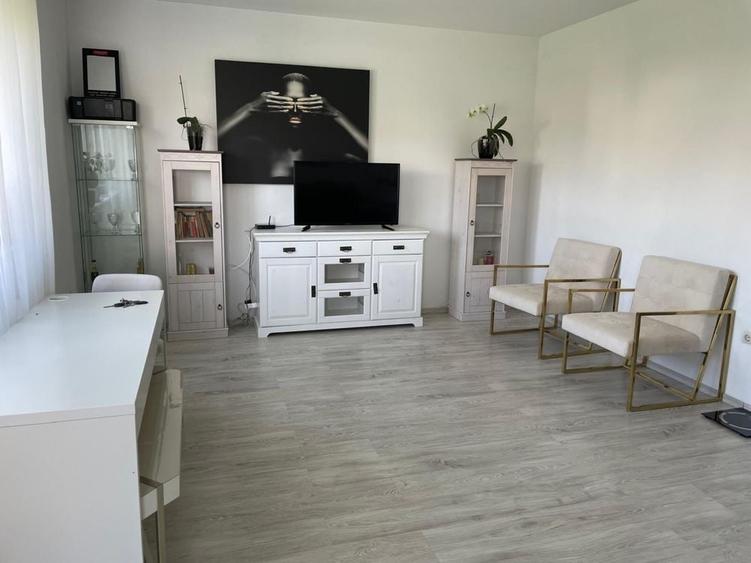Apartament cu 2 camere decomandat în Exterior Vest