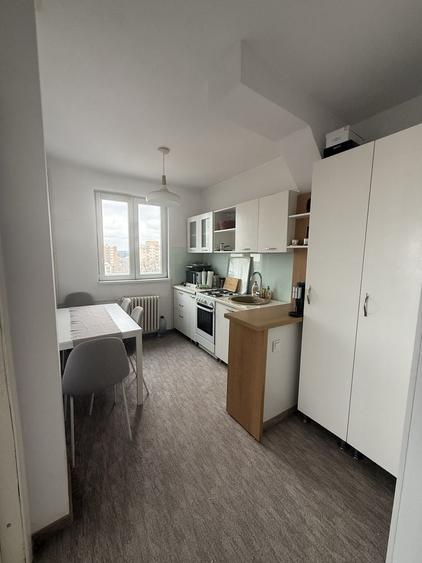 Apartament cu 2 camere decomandat în Complex Studențesc