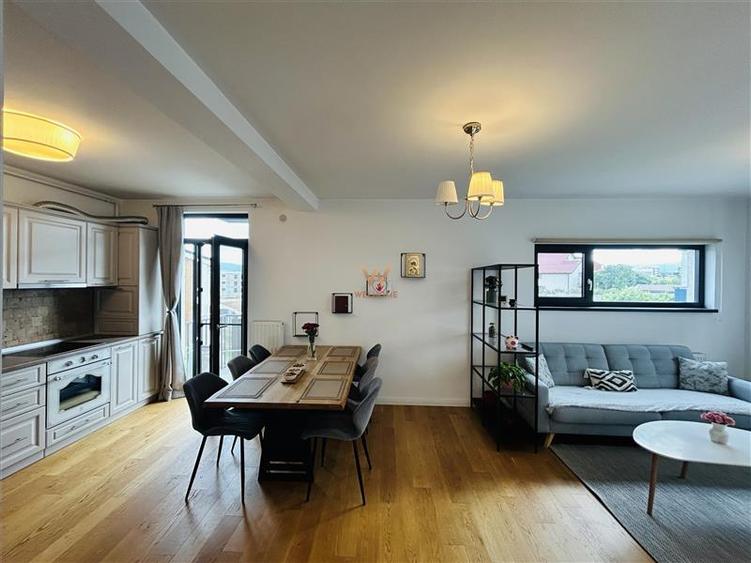 Apartament cu 3 camere decomandat în Șelimbăr