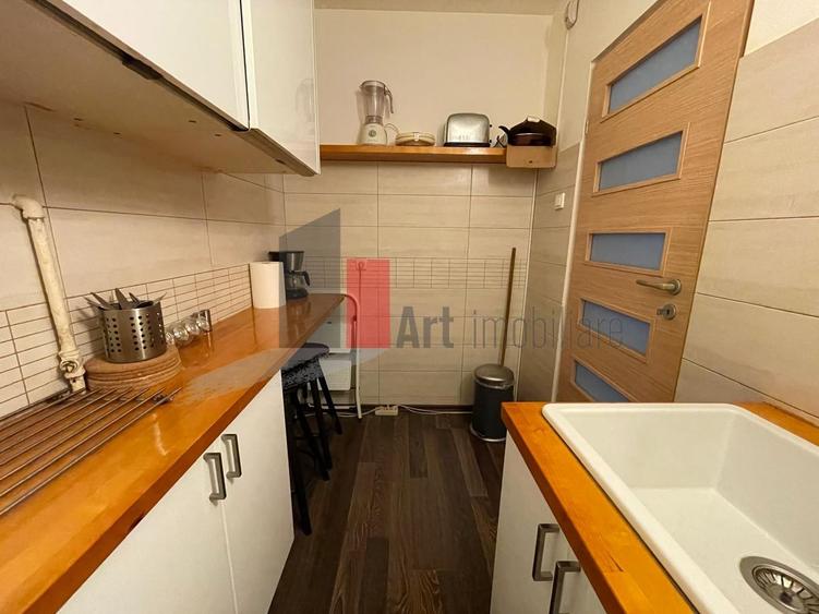 Apartament cu 2 camere decomandat, mobilat în Sala Palatului