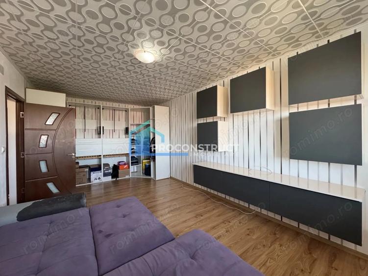 Apartament cu 4 camere decomandat, mobilat în Soarelui