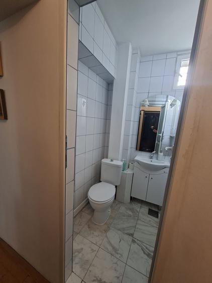 Apartament cu 4 camere, mobilat în Centru Civic