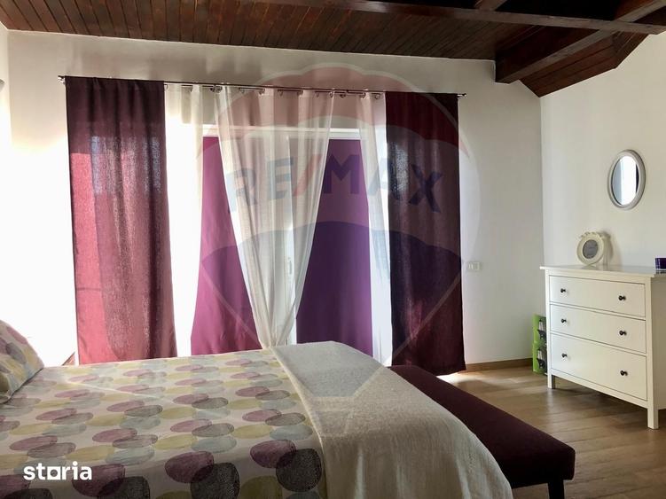 Casă cu 5 camere cu Teren 700 Mp în Central