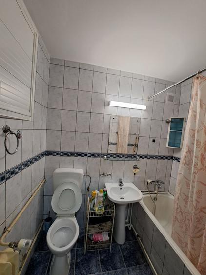 Apartament cu 2 camere decomandat în Drumul Taberei