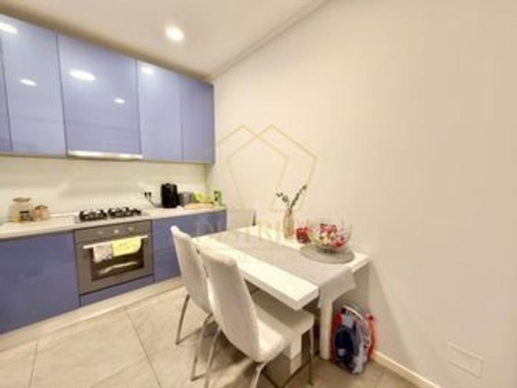 Apartament cu 3 camere decomandat, mobilat în Braytim