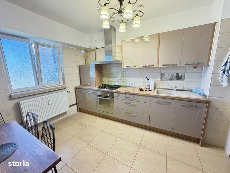 Apartament cu 3 camere decomandat, mobilat în Rovine