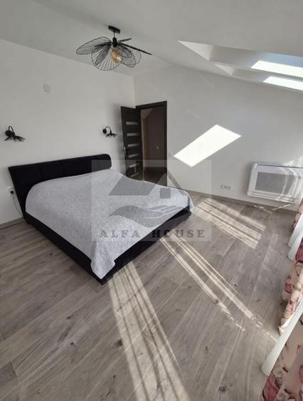 Apartament cu 4 camere decomandat, mobilat în Tractorul