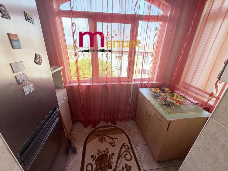 Apartament cu 2 camere decomandat în E3