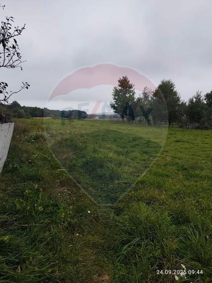 Teren de 7000 mp, în Călugăreni