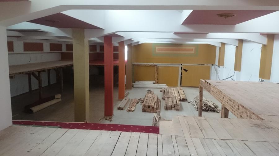 Spațiu comercial, de 810 mp, în Regie