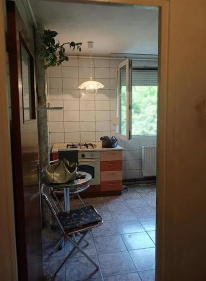 Apartament cu 2 camere decomandat, mobilat în Giurgiului